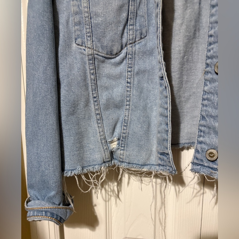 Hollister Light Wash Denim Frayed Distressed Button Biker Rock Grunge Jacket XL - Picture 3 of 9